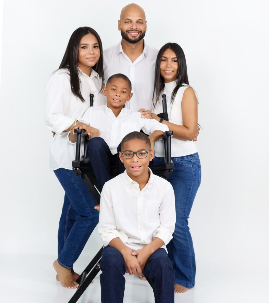 Featured photograph for How to Prepare for a Family Photo Session in Orlando