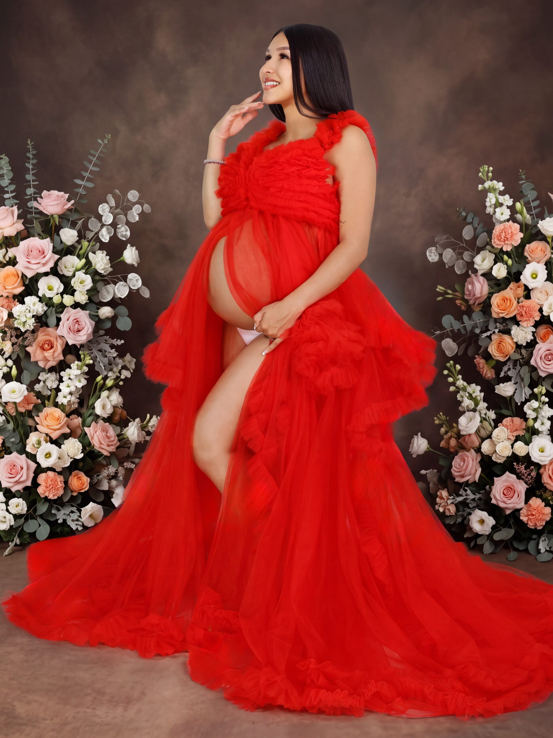 Featured photograph for When to Book Maternity Photos—and What to Plan First